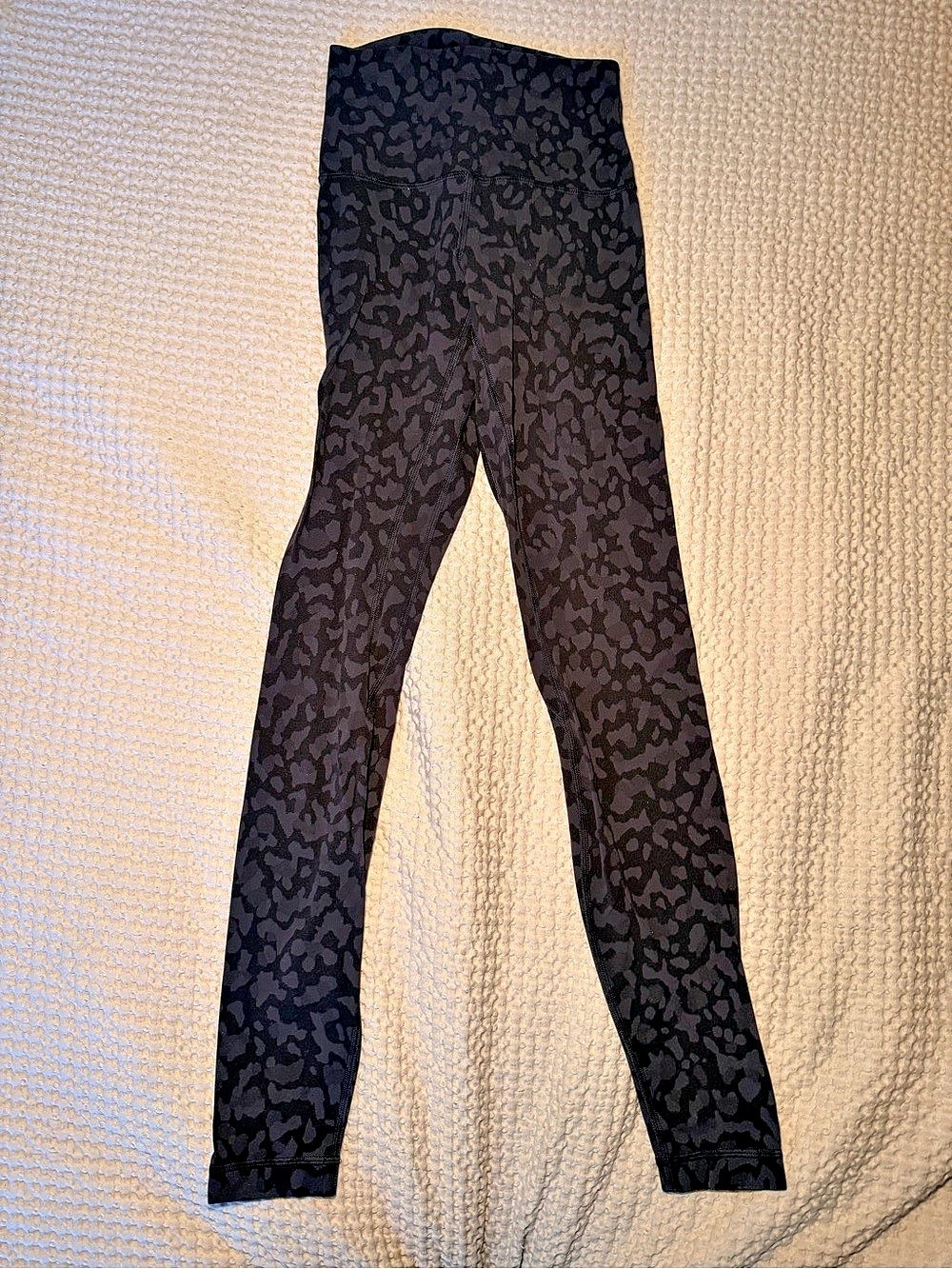 Lululemon Align High-Rise Pant 25" Black Animal Print Leggings